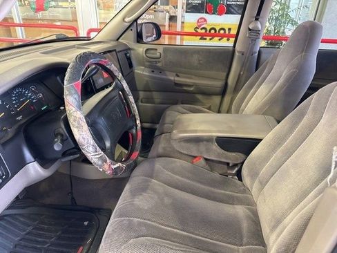 Used 2002 Dodge Dakota SLT image 3