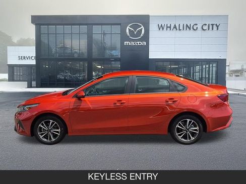 Used 2023 Kia Forte LXS FWD image 5