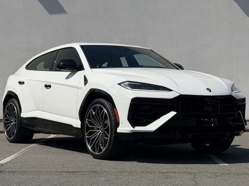 Used 2025 Lamborghini Urus SE AWD/4WD image 1