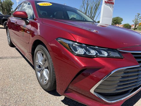 Used 2019 Toyota Avalon XLE w/ Carpet Mat Package FWD image 15