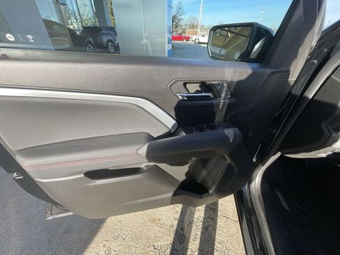 Used 2023 Chevrolet Colorado Z71 w/ Z71 Convenience Package 2 image 22