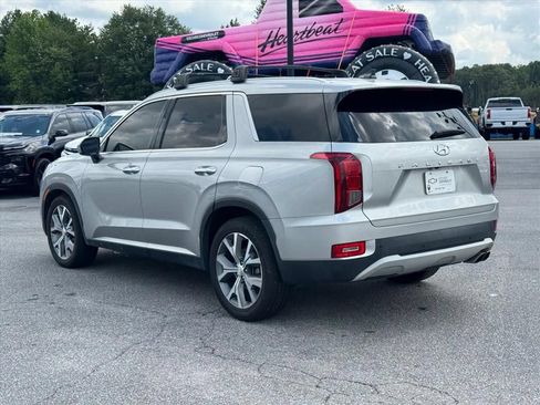 Used 2022 Hyundai Palisade SEL w/ Premium Package FWD image 5
