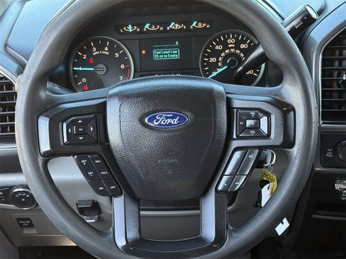 Used 2018 Ford F150 XLT image 11