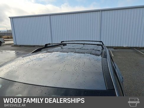 Used 2023 Nissan Pathfinder SV image 7