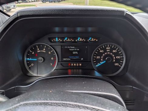 Used 2020 Ford F150 XLT w/ Equipment Group 302A Luxury AWD/4WD image 23