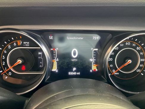 Used 2023 Jeep Gladiator Sport AWD/4WD image 10