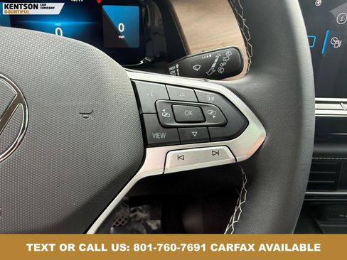Used 2024 Volkswagen Atlas SE AWD/4WD image 18