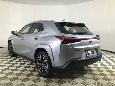 Used 2025 Lexus UX 300h AWD image 5