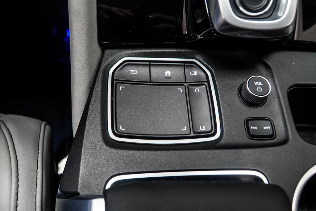 Used 2024 Acura MDX w/ Technology Package FWD image 24