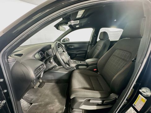 Used 2025 Honda HR-V Sport image 13