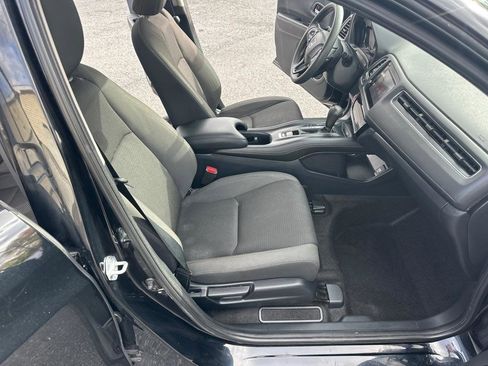 Used 2021 Honda HR-V EX image 18