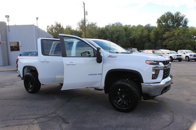 Used 2023 Chevrolet Silverado 2500 LT AWD/4WD image 18