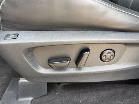 Used 2023 INFINITI QX60 Sensory w/ Cargo Package AWD/4WD image 27