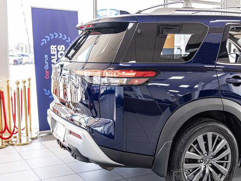 Used 2022 Nissan Pathfinder SL w/ SL Premium Package AWD/4WD image 15