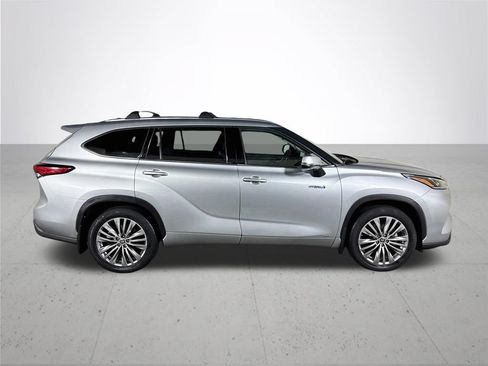 Used 2021 Toyota Highlander Platinum AWD/4WD image 5