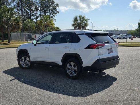 Certified 2025 Toyota RAV4 XLE w/ Convenience Package image 4