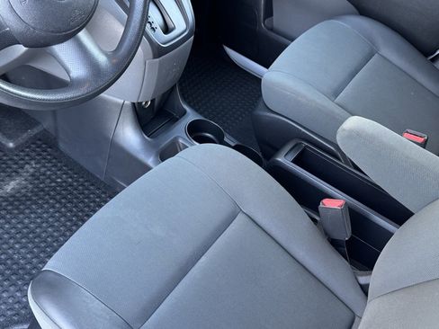 Used 2016 Nissan NV200 S w/ Back Door Glass Package image 6