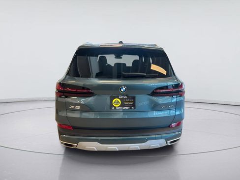 Used 2025 BMW X5 xDrive40i w/ Premium Package AWD/4WD image 3