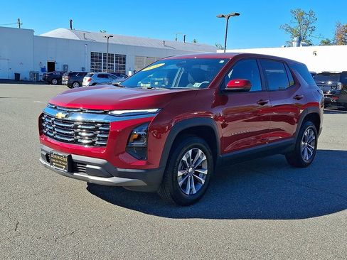 Used 2026 Chevrolet Equinox LT image 3