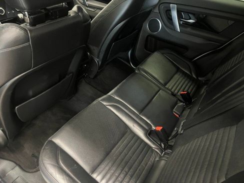 Used 2020 Land Rover Discovery Sport SE image 36