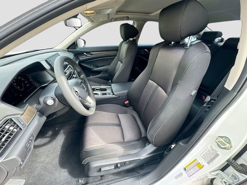 Used 2020 Honda Accord EX image 26