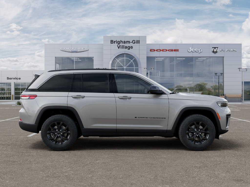 New 2026 Jeep Grand Cherokee Altitude AWD/4WD image 21