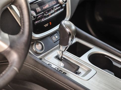 Used 2018 Nissan Murano SV image 18