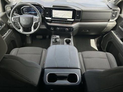 Used 2023 Chevrolet Silverado 1500 RST w/ Z71 Off-Road Package image 10