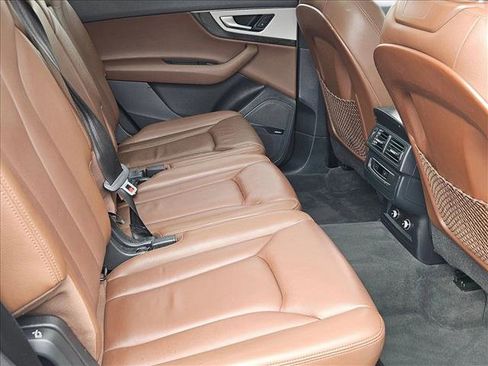 Used 2018 Audi Q7 2.0T Premium Plus w/ Premium Plus Package image 24