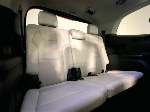 Used 2021 Kia Telluride SX w/ SX Prestige Package image 24