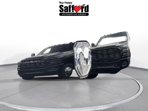 Used 2024 RAM 2500 Big Horn w/ Safety Group image 10