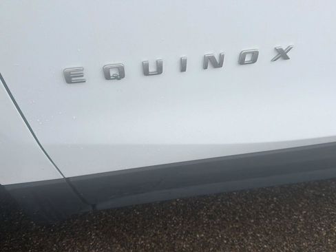 Used 2024 Chevrolet Equinox LT w/ LPO, Floor Liner Package AWD/4WD image 9
