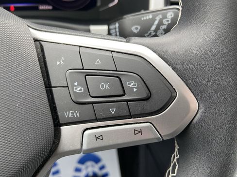 Used 2023 Volkswagen Atlas SE image 41