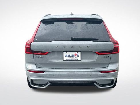 New 2026 Volvo XC60 B5 Ultra image 8