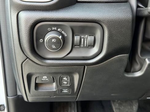 New 2026 RAM 1500 2WD Crew Cab image 10
