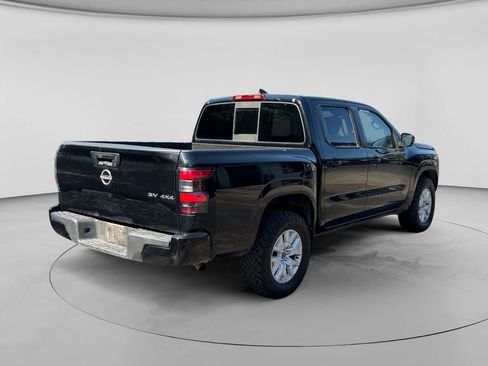 Used 2022 Nissan Frontier SV AWD/4WD image 9
