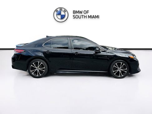 Used 2020 Toyota Camry SE image 8