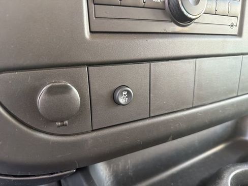 Used 2014 Chevrolet Express 3500 LS image 23