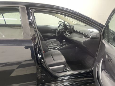 Used 2024 Toyota Corolla LE image 25