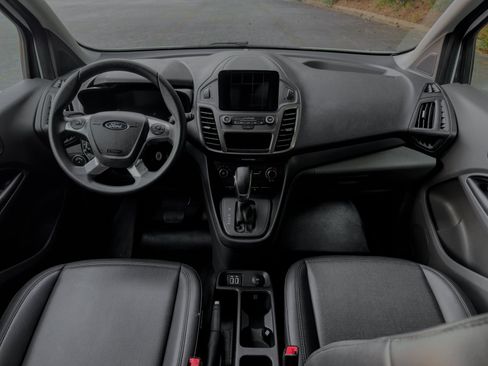 Used 2021 Ford Transit Connect XL FWD image 5