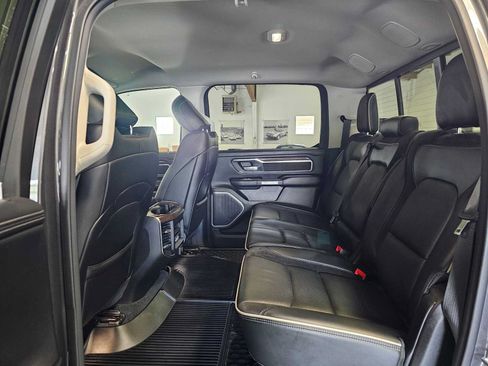 Used 2022 RAM 1500 Laramie AWD/4WD image 17