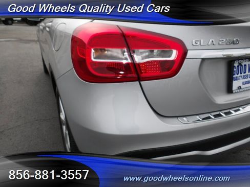 Used 2018 Mercedes-Benz GLA 250 4MATIC image 9