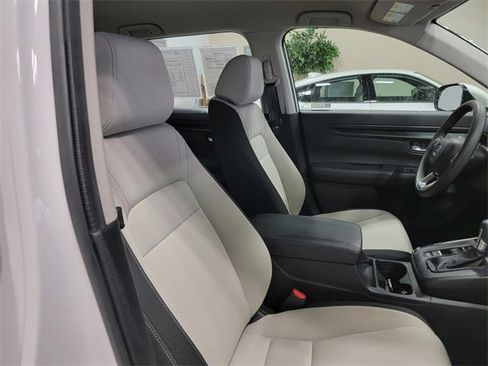 Used 2023 Honda CR-V LX image 17