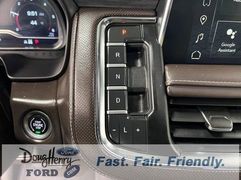 Used 2022 GMC Yukon SLT w/ SLT Premium Package image 52