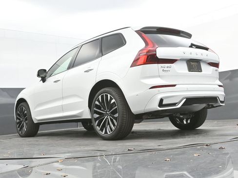 New 2026 Volvo XC60 B5 Ultra w/ Climate Package image 27