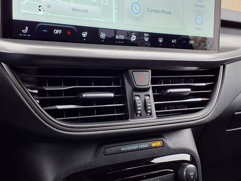 Certified 2025 Ford Escape SE w/ Class II Trailer Tow Package image 13