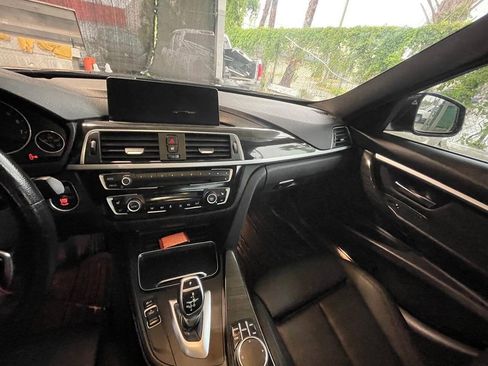Used 2018 BMW 330i Sedan w/ Convenience Package RWD image 11