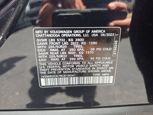 Used 2024 Volkswagen Atlas SE FWD image 48