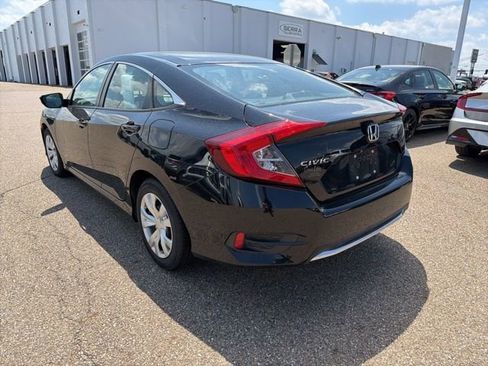 Used 2019 Honda Civic LX image 4