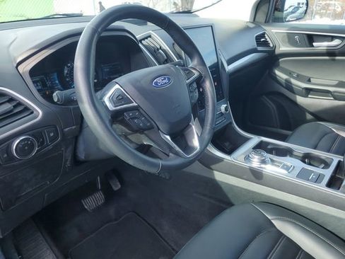 Used 2024 Ford Edge SEL image 15